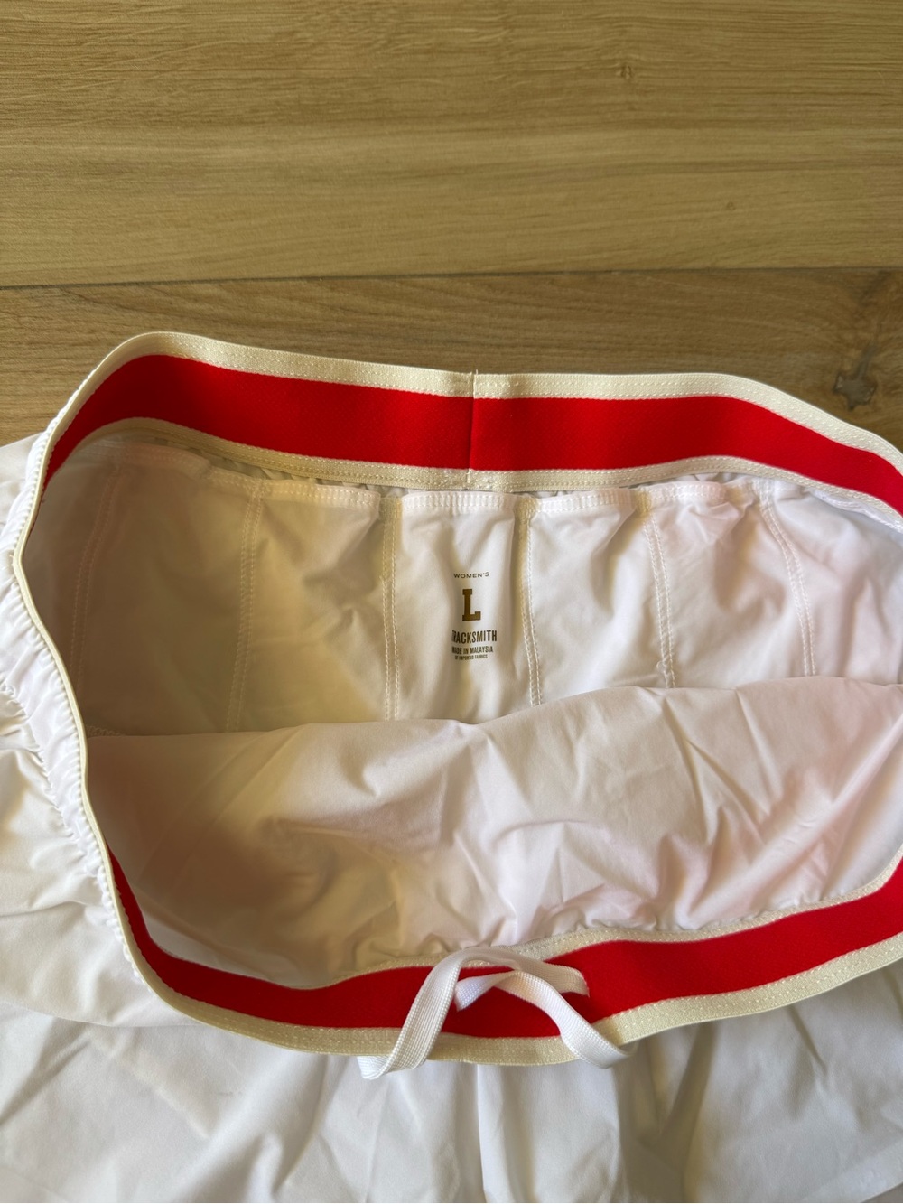 Tracksmith, Women’s Strata Running Shorts, L, like new! - Picture 2 of 2